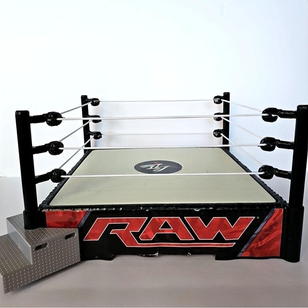 Vintage WWE RAW Wrestling Action Figure‎ Ring with Stairs and Ropes 1711